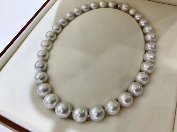 Phoenix | 12-15.3mm South Sea pearl Necklace