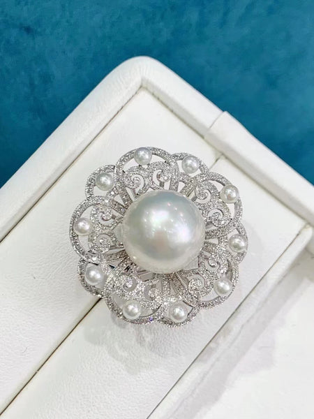 Rosie South Sea Pearl Brooch/Pendant