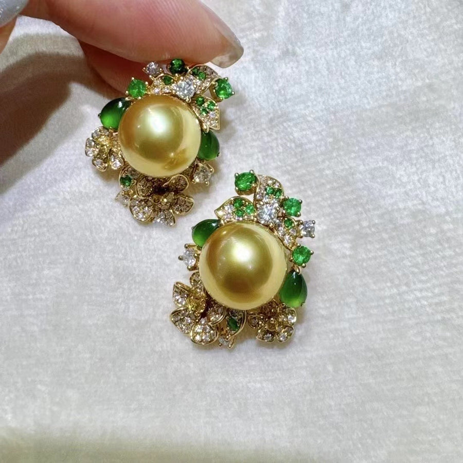 A pair of Diamond and golden south sea pearl earrings setting in 18k gold , emerald and jadeite 