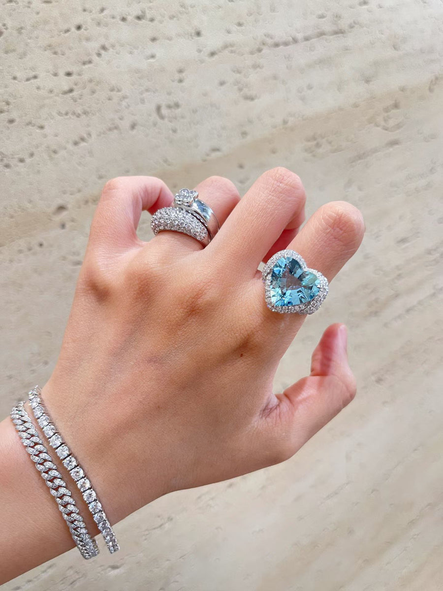 Heart-Shaped Aquamarine & Diamond Ring