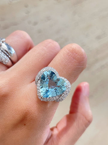 Heart-Shaped Aquamarine & Diamond Ring