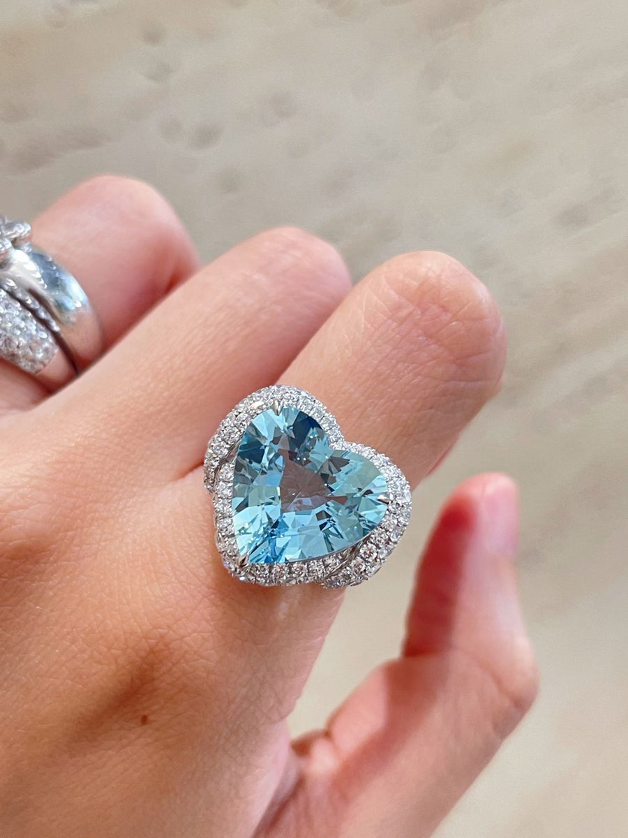 Heart-Shaped Aquamarine & Diamond Ring
