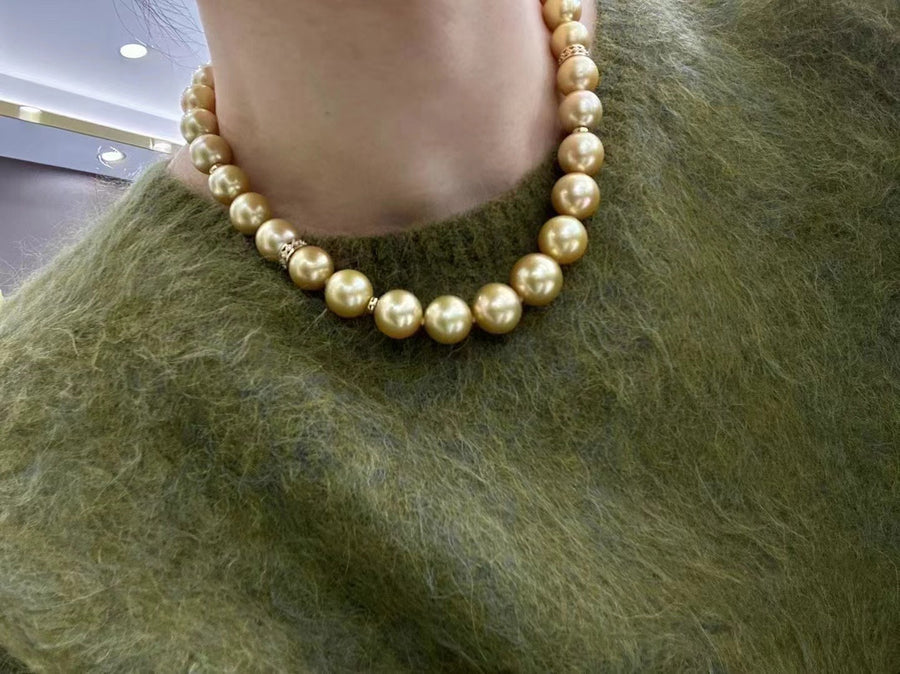 12-14.3mm South Sea pearl Necklace