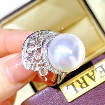 Diamond and south sea pearl ring