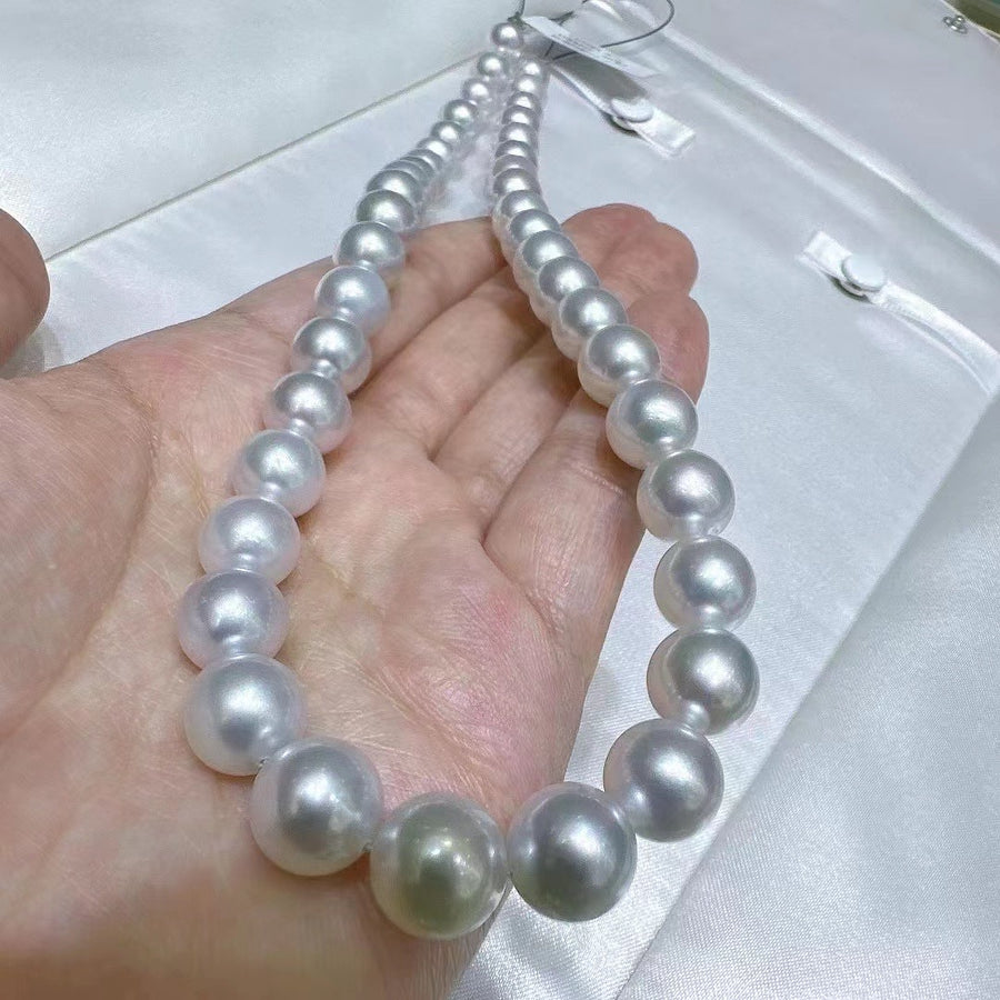 Venus | 8.7-11.3mm South Sea pearl Necklace