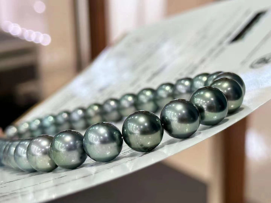 Lagoon | 10.4-12.8mm Tahitian pearl Necklace