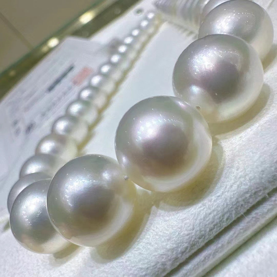 Venus | 13-15mm South Sea pearl Necklace