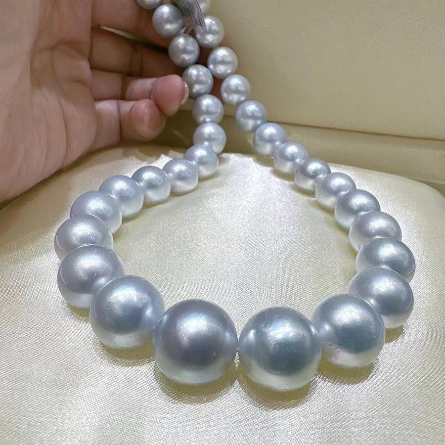 Phoenix | 12-15.6mm South Sea pearl Necklace