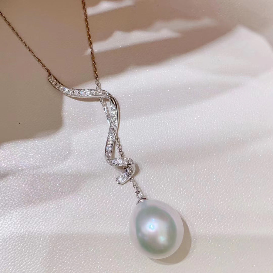 Diamond and White South Sea pearl necklace
