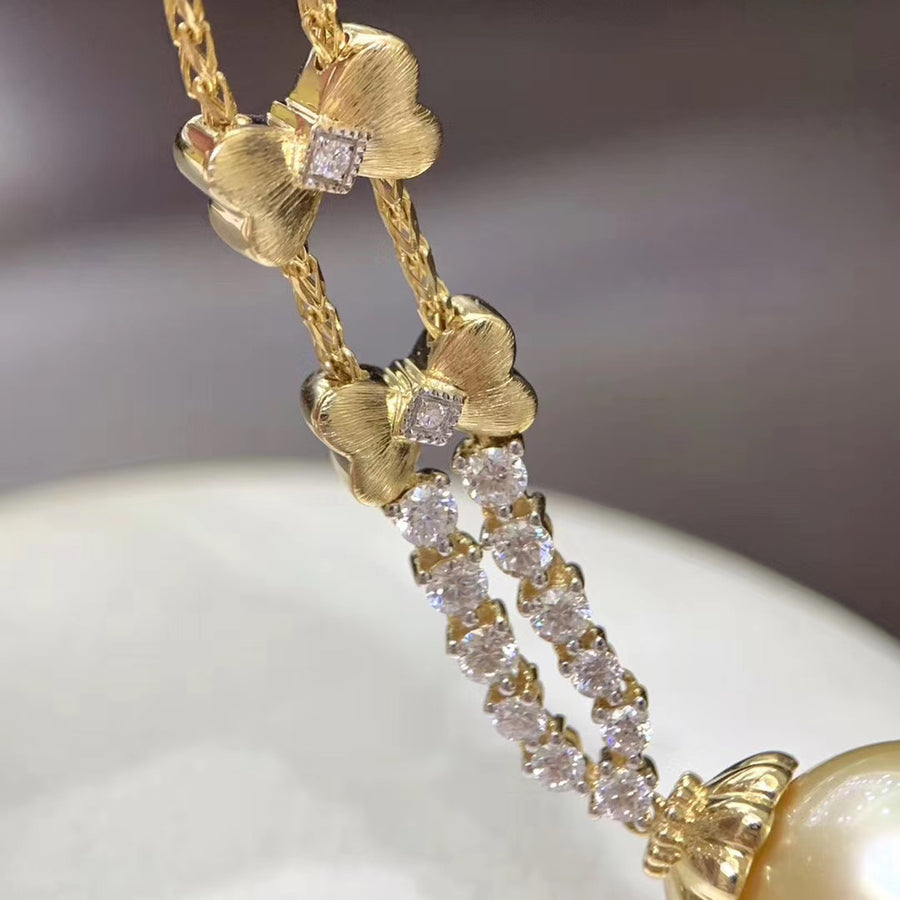 Diamond & South sea pearl Necklace