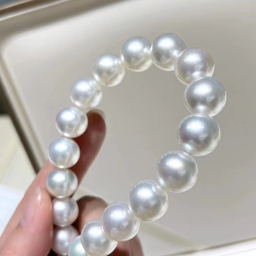 Venus | 12-13.4mm South Sea pearl Necklace