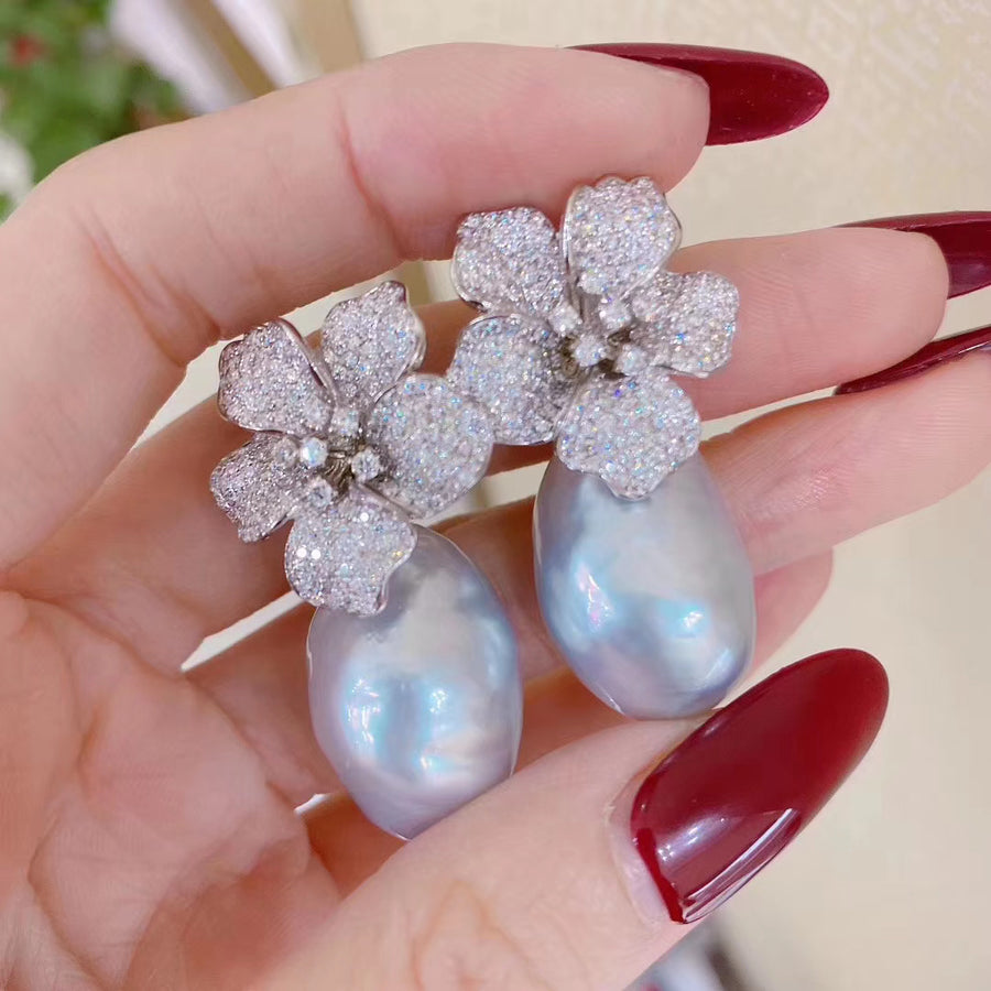 Diamond and Baroque pearl Earrings