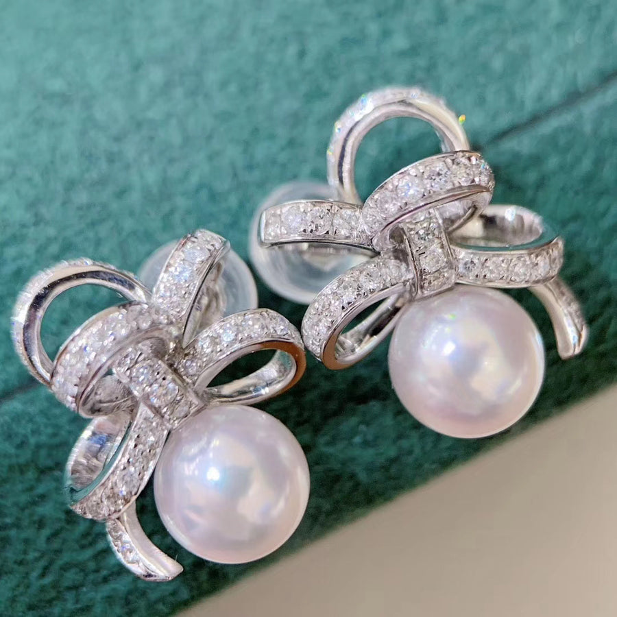 Diamond ribbon and Akoya pearl ear studs