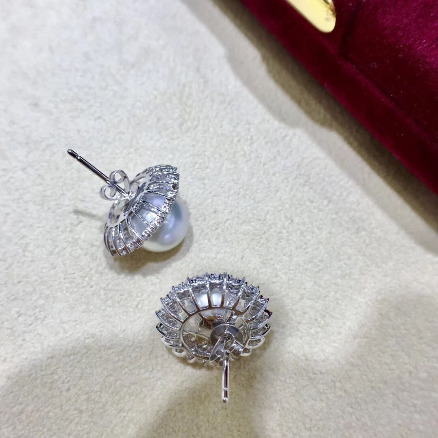 Snow Flake Diamond South Sea Pearl Earrings/ Ear Studs