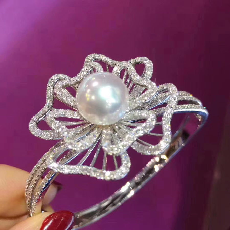 Diamond and South Sea pearl Bracelet