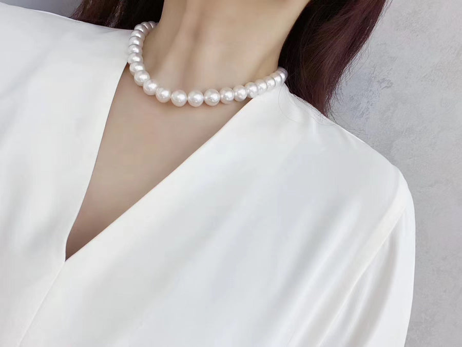Phoenix | 9-12mm White South Sea pearl Necklace