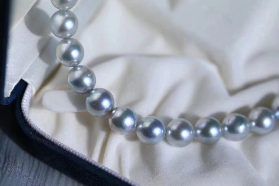 MADAMA | 9.5-10mm Japanese Akoya pearl necklace