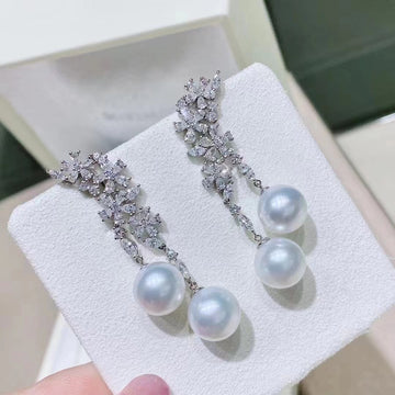 Diamond & South Sea pearl Earrings