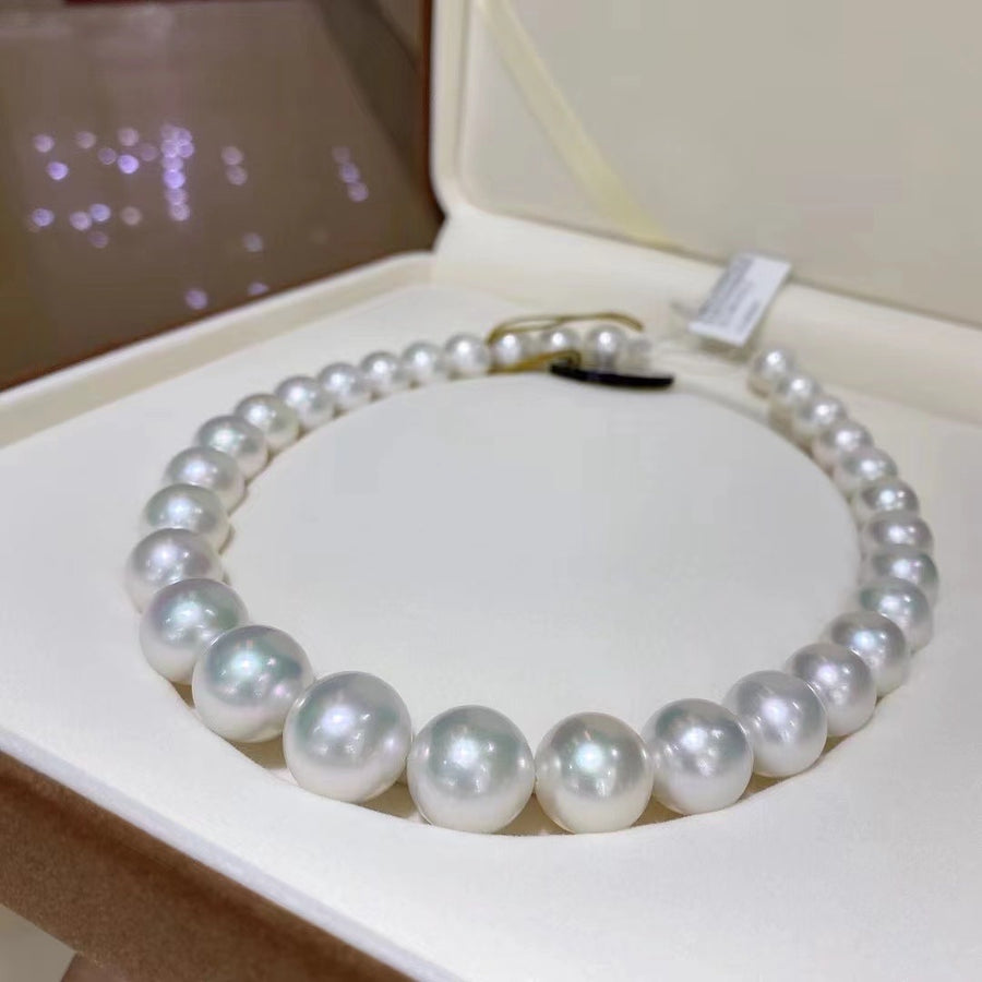 Venus | 12.3-15.8mm Australian white south sea pearl Necklace