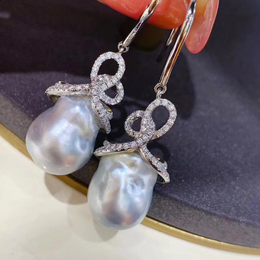 White South Sea Baroque pearl Earrings