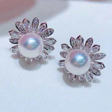 Diamond & Akoya pearl Ear Studs