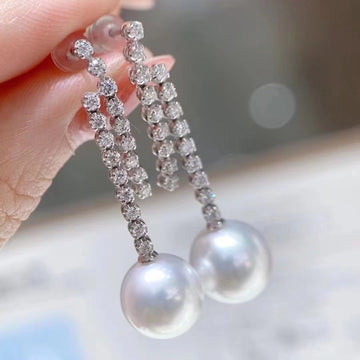 Venus | Diamond & South Sea pearl Earrings