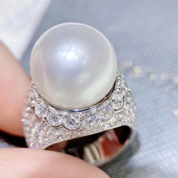 Diamond & South Sea pearl Ring