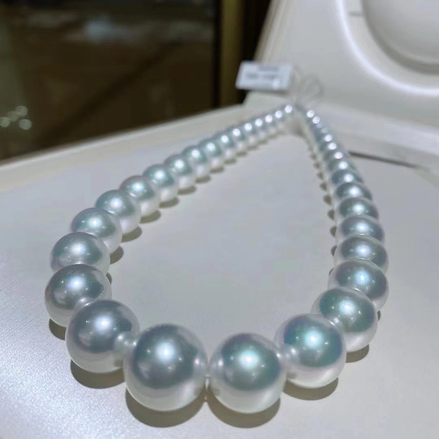 Venus | 11.2-14mm South Sea pearl Necklace
