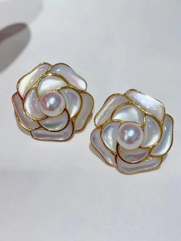 Mother of pearl Ear Studs