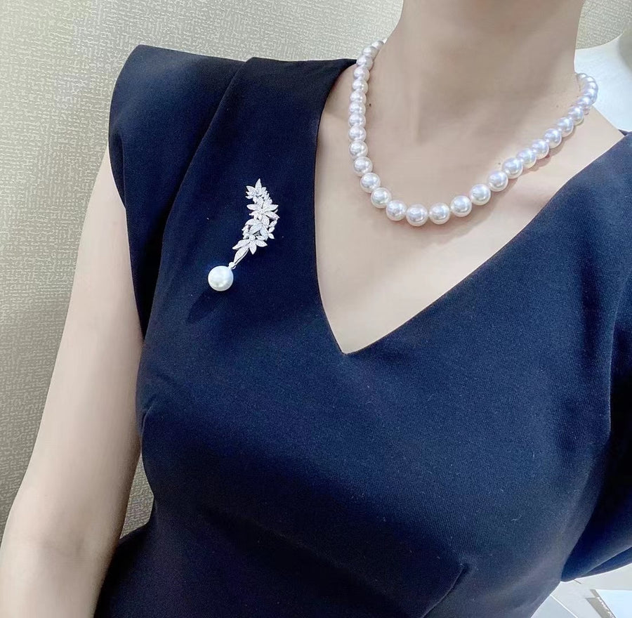 Diamond & South Sea pearl Necklace/Brooch