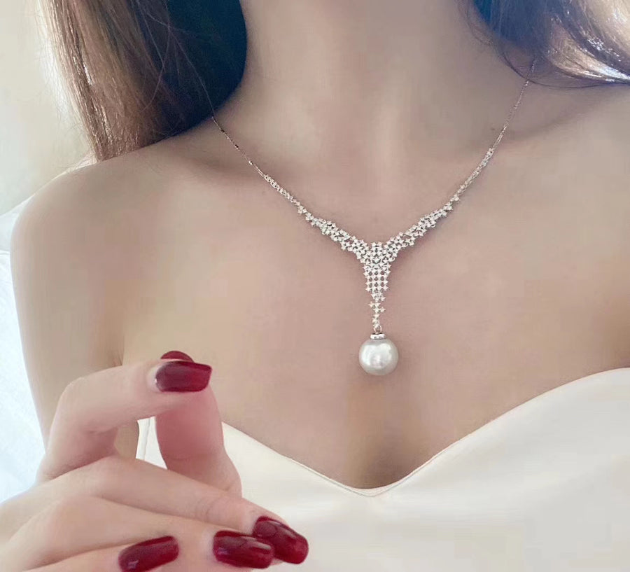 Diamond and Venus white south sea pearl necklace
