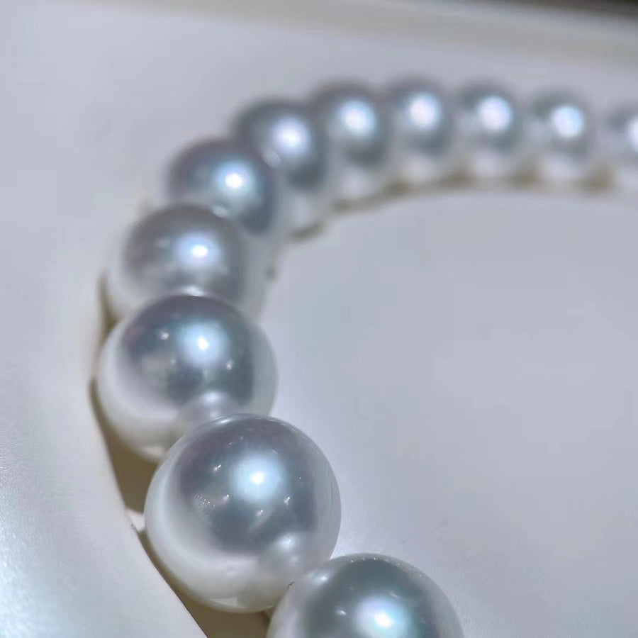 Venus | 13-15.8mm South Sea pearl Necklace