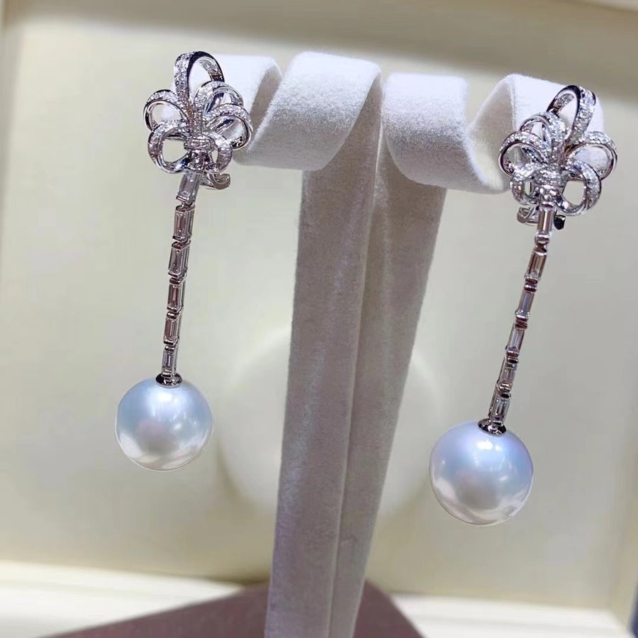 Diamond & South Sea pearl Earrings