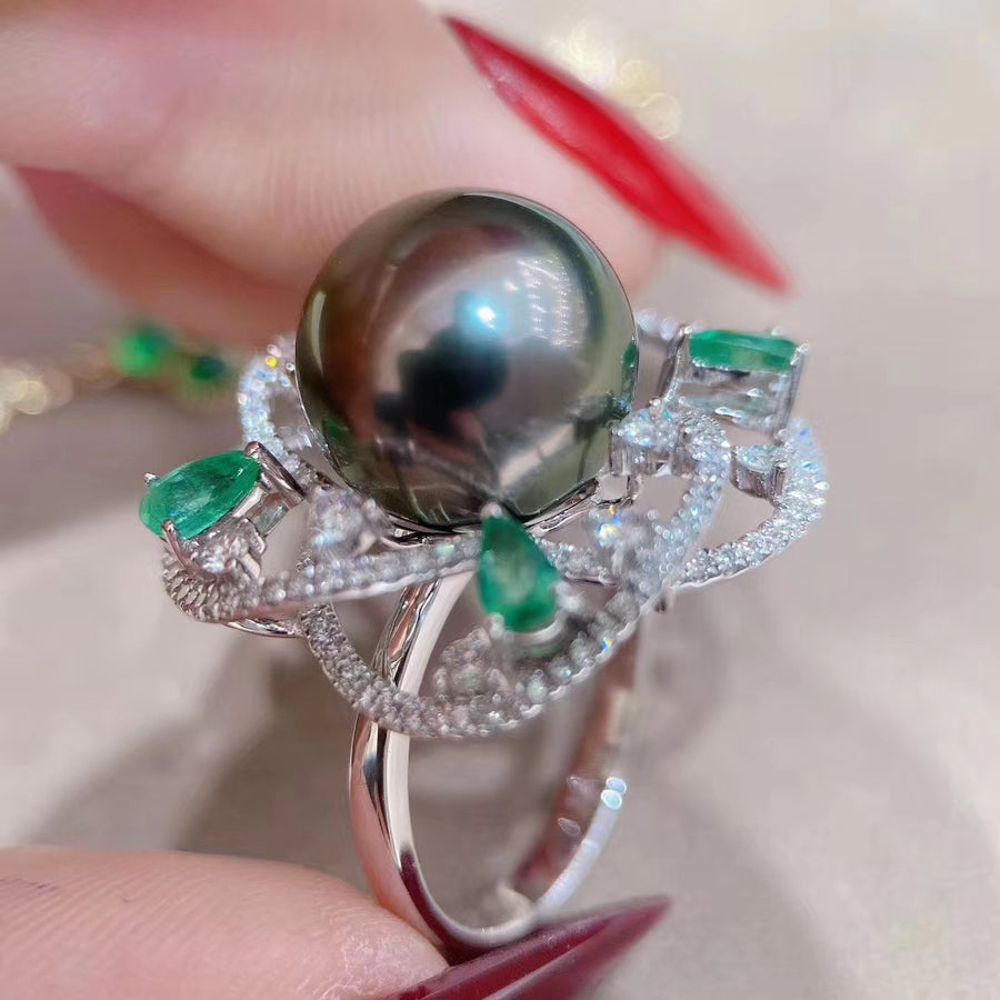 Diamond and Tahitian pearl Ring