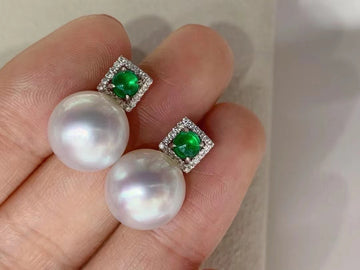 Emerald & South Sea pearl Earrings