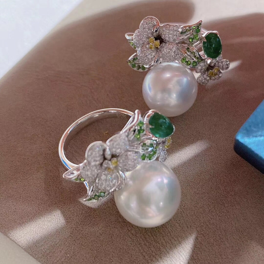 SUMMER FLOWER |Emerald and south sea pearl ring