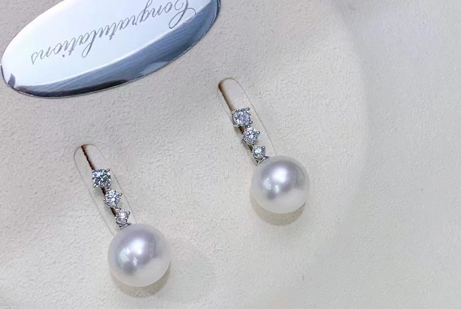 Venus&Chakin | 11.3mm South Sea pearl Earrings