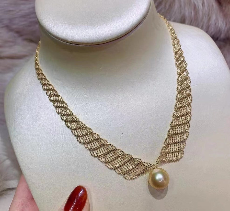 South Sea pearl Necklace