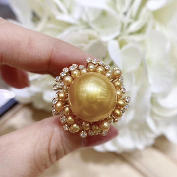 Diamond & South Sea pearl Ring