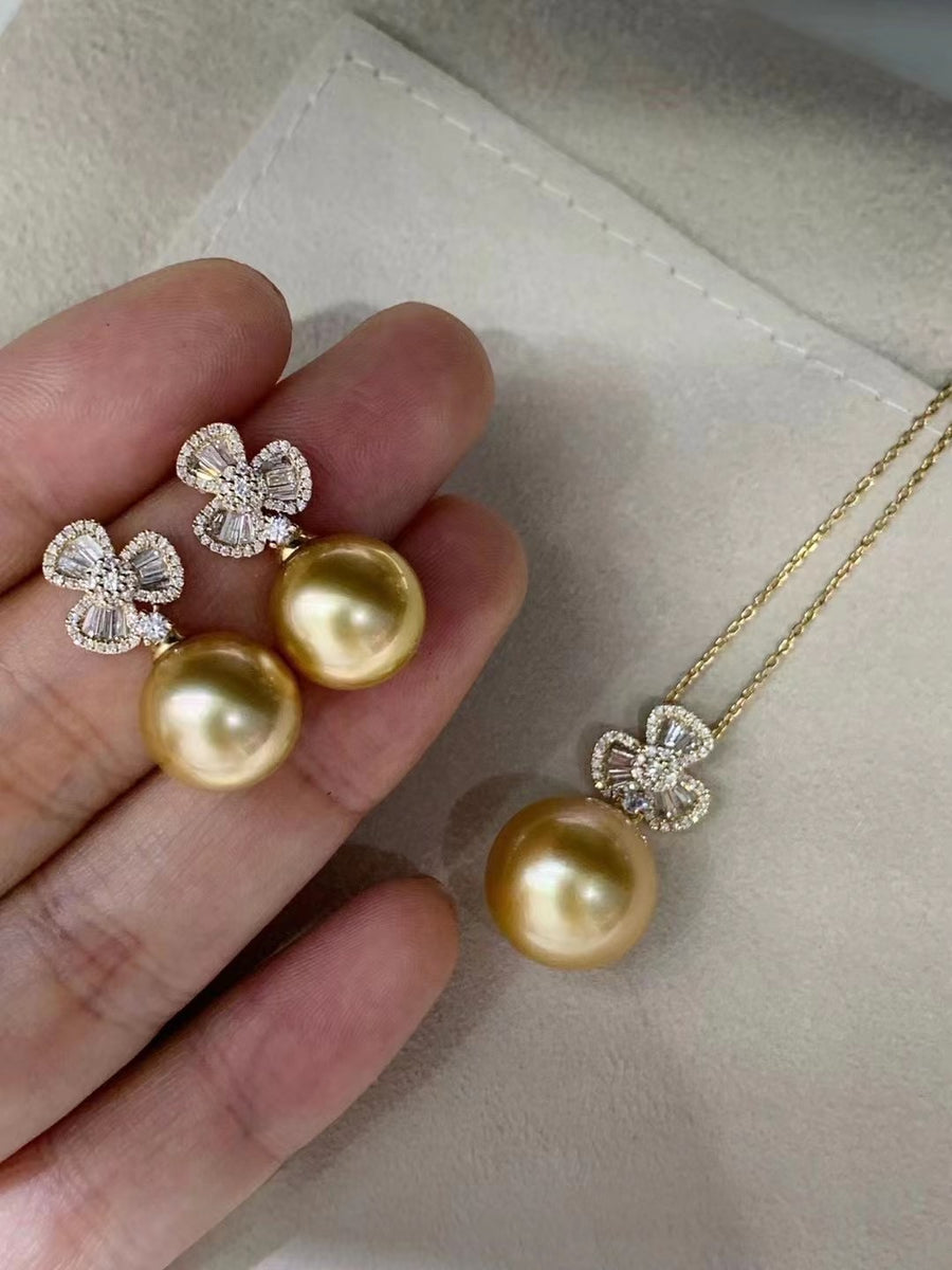 Chakin | Diamond & South Sea pearl Pendant & Earrings Set