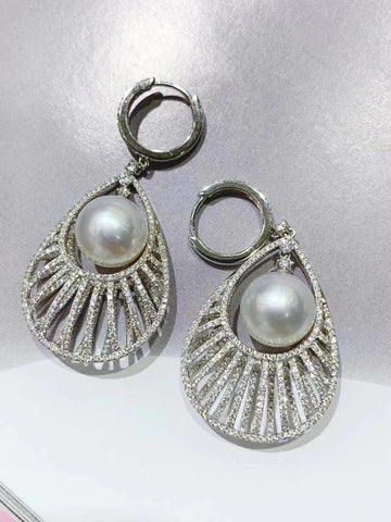 Diamond & South Sea pearl Earrings