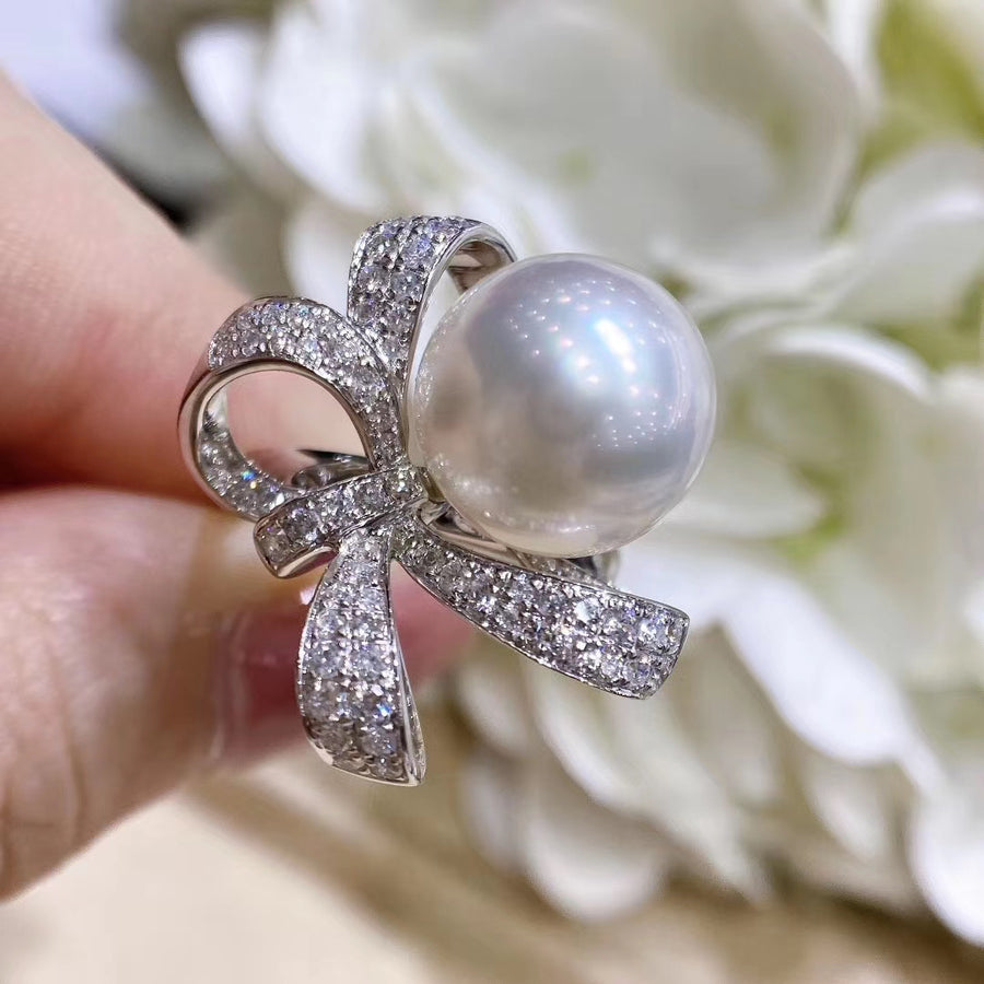Diamond & South Sea pearl Ear Studs & Ring Set