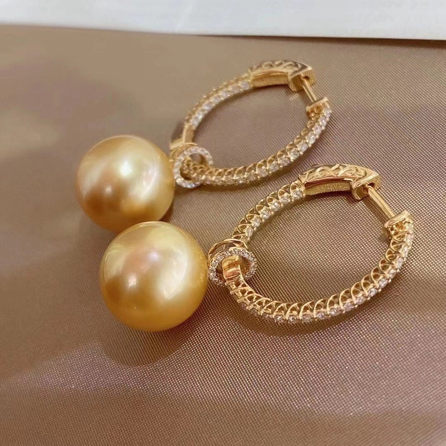 Diamond & South Sea pearl Earrings