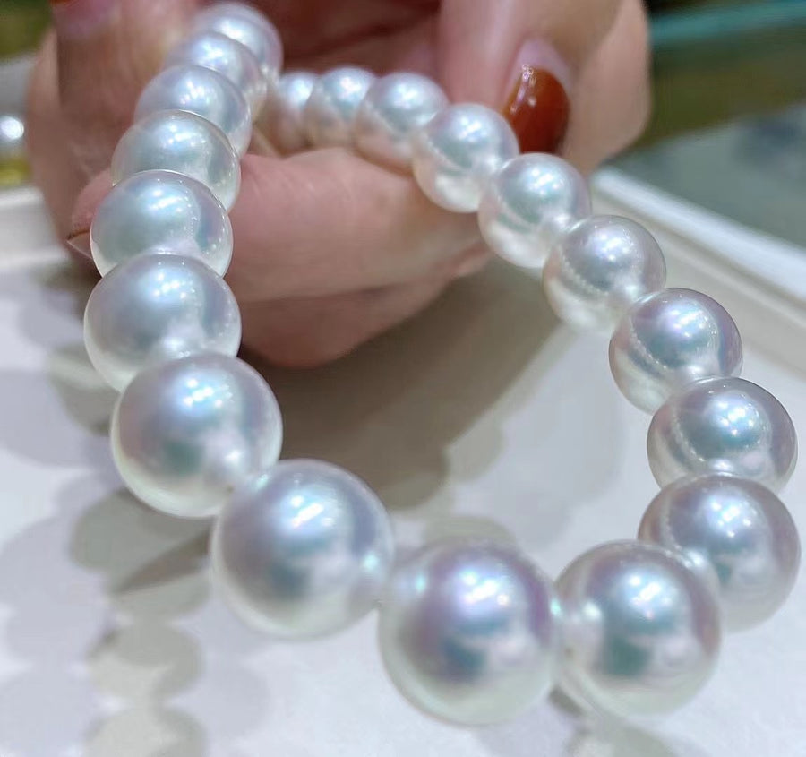 Venus | 8.2-10.9mm South Sea pearl Necklace