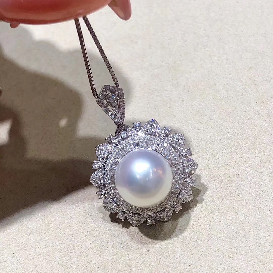 Diamond & South Sea Pearl Pendant