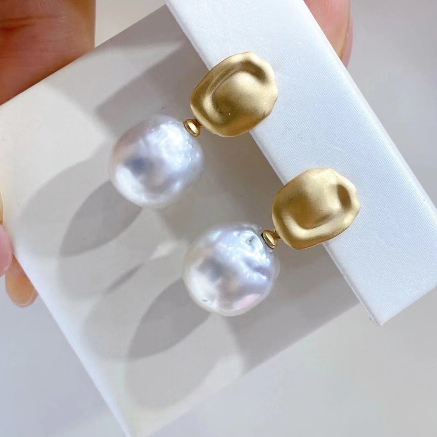 Baroque pearl Earrings