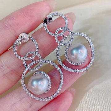 Venus | Diamond & South Sea pearl Earrings