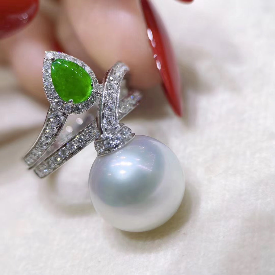 Jadeite & South Sea pearl Ring