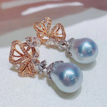 Diamond & Baroque pearl Earrings