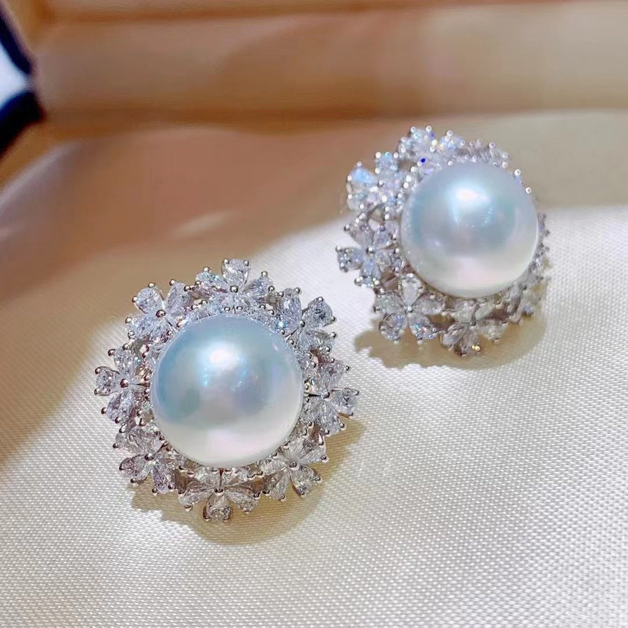 Diamond & South Sea pearl Earrings